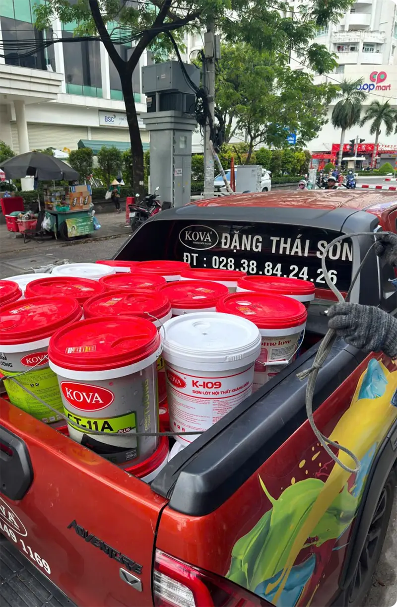Hàng vận chuyển đi công trình